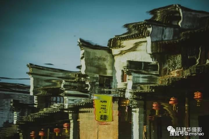 乔冠华：初恋火速嫁他人，两任妻子均为二婚，最后一段婚姻受质疑